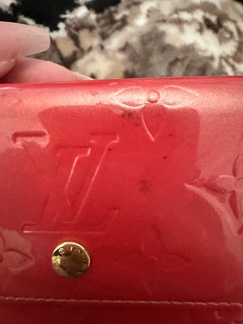 Louis Vuitton Glossy hot Pink Vernis Small Wallet - Picture 9 of 12